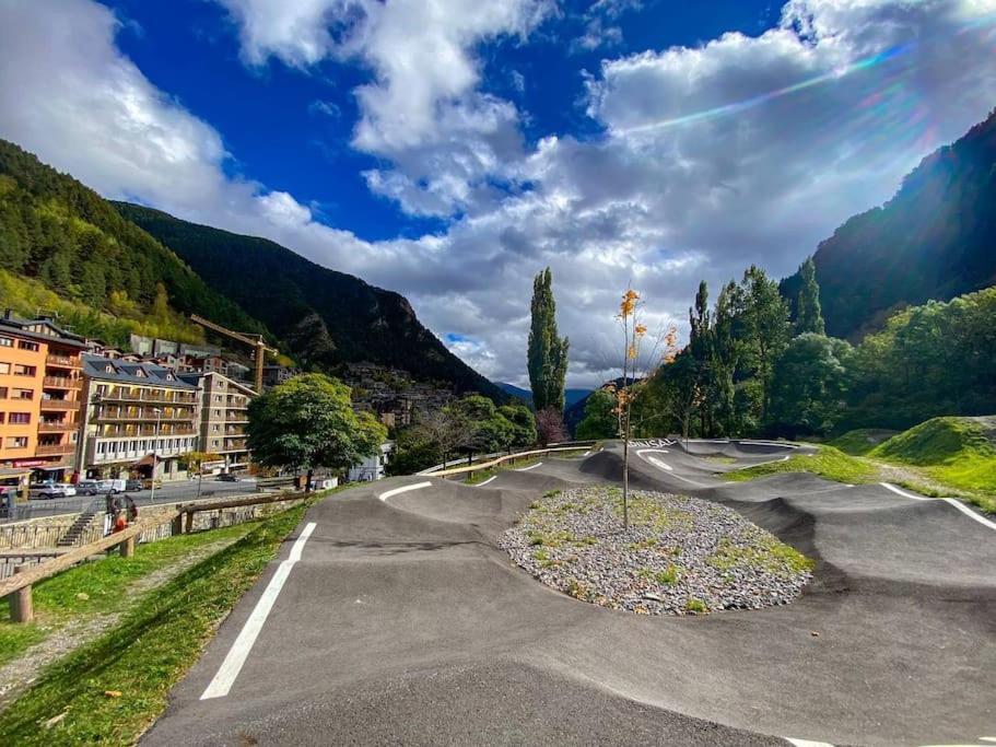 Iconic - A Pie De Pistas En 1 Minuto - Terraza Con Vistas Al Valle Arinsal - Parking Gratis L By Bonesvacances Exterior photo