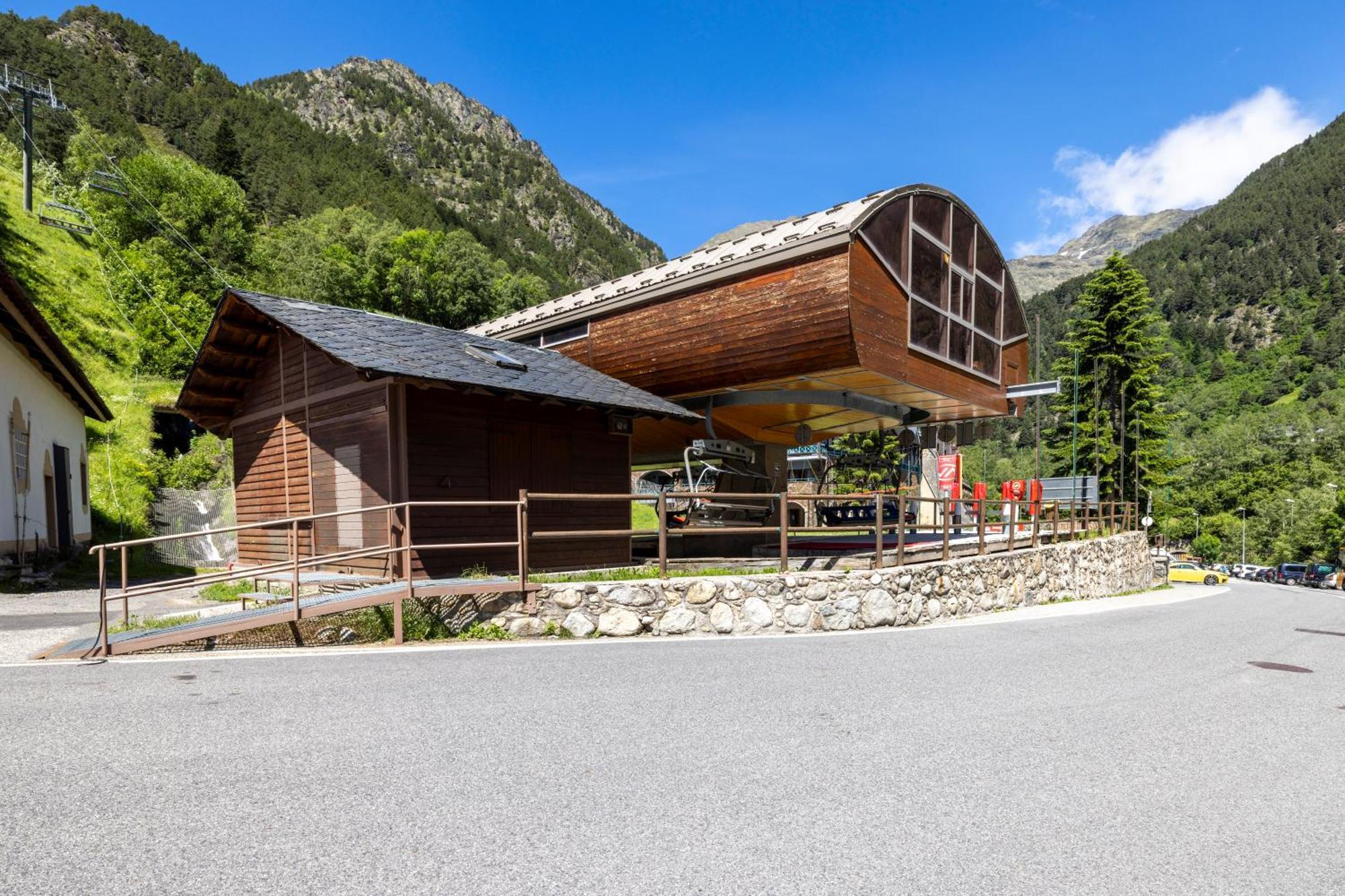 Iconic - A Pie De Pistas En 1 Minuto - Terraza Con Vistas Al Valle Arinsal - Parking Gratis L By Bonesvacances Exterior photo